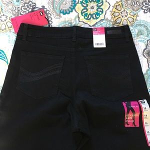 Lee skinny black jeans, NWT, sz 14 long